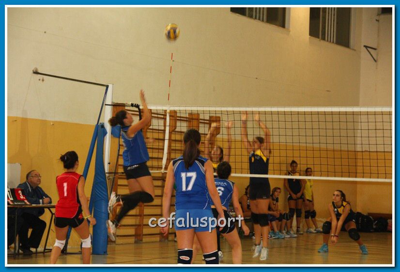 121144 volley 056_tn.jpg